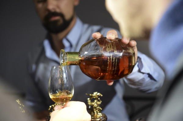 Благородный напиток: как правильно выбрать виски?